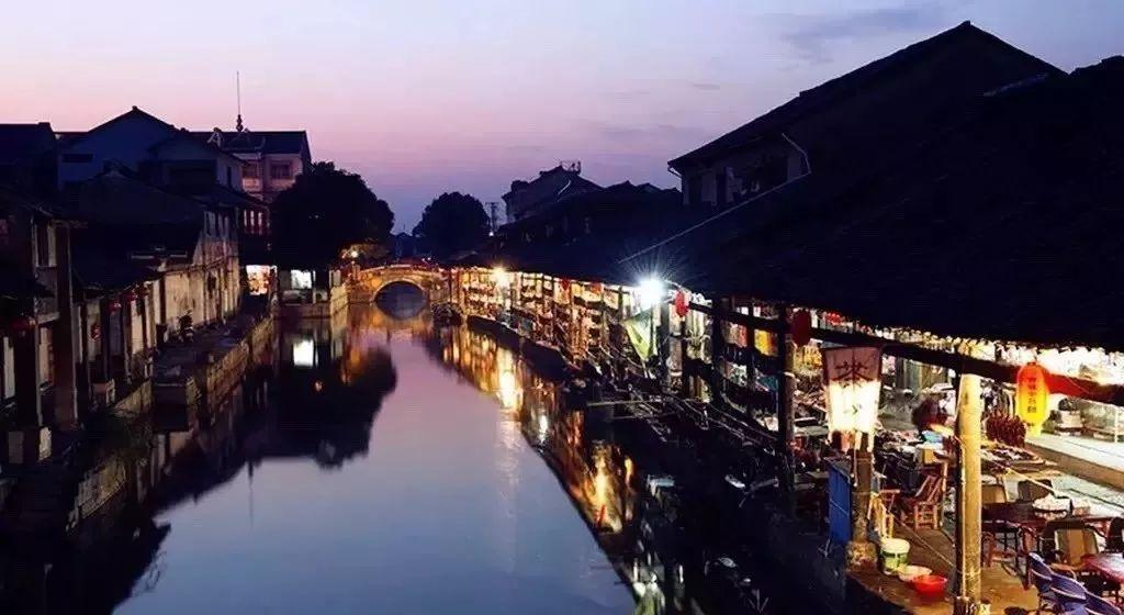 逃离阴森的岛屿